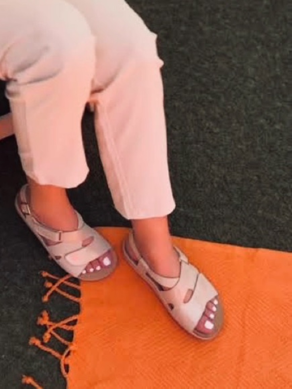🆕 SAS Size 9 Wide Huggy Cross Strap Sky Harbor Blue Suede Comfort Sandal
